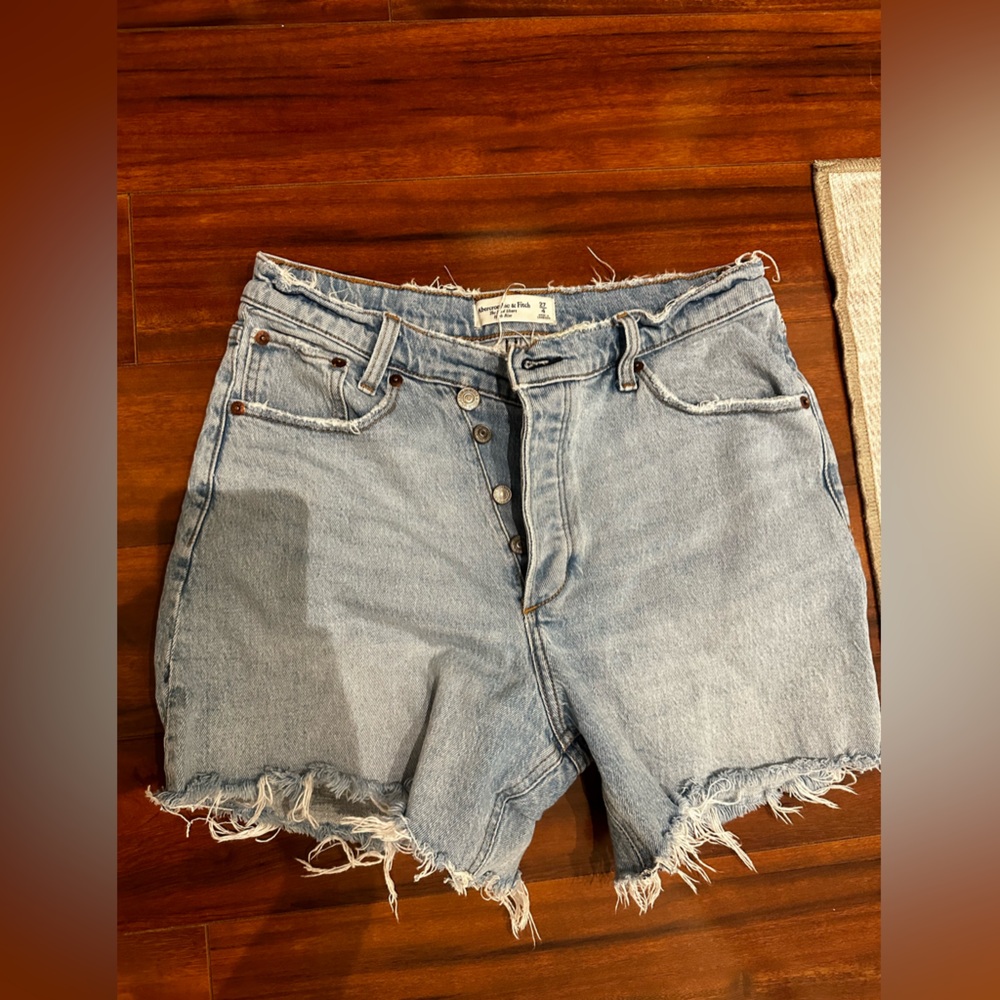 Abercrombie High Rise Dad Short